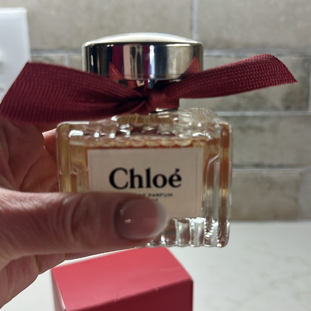 Chloe Intense - Picture 2 of 6